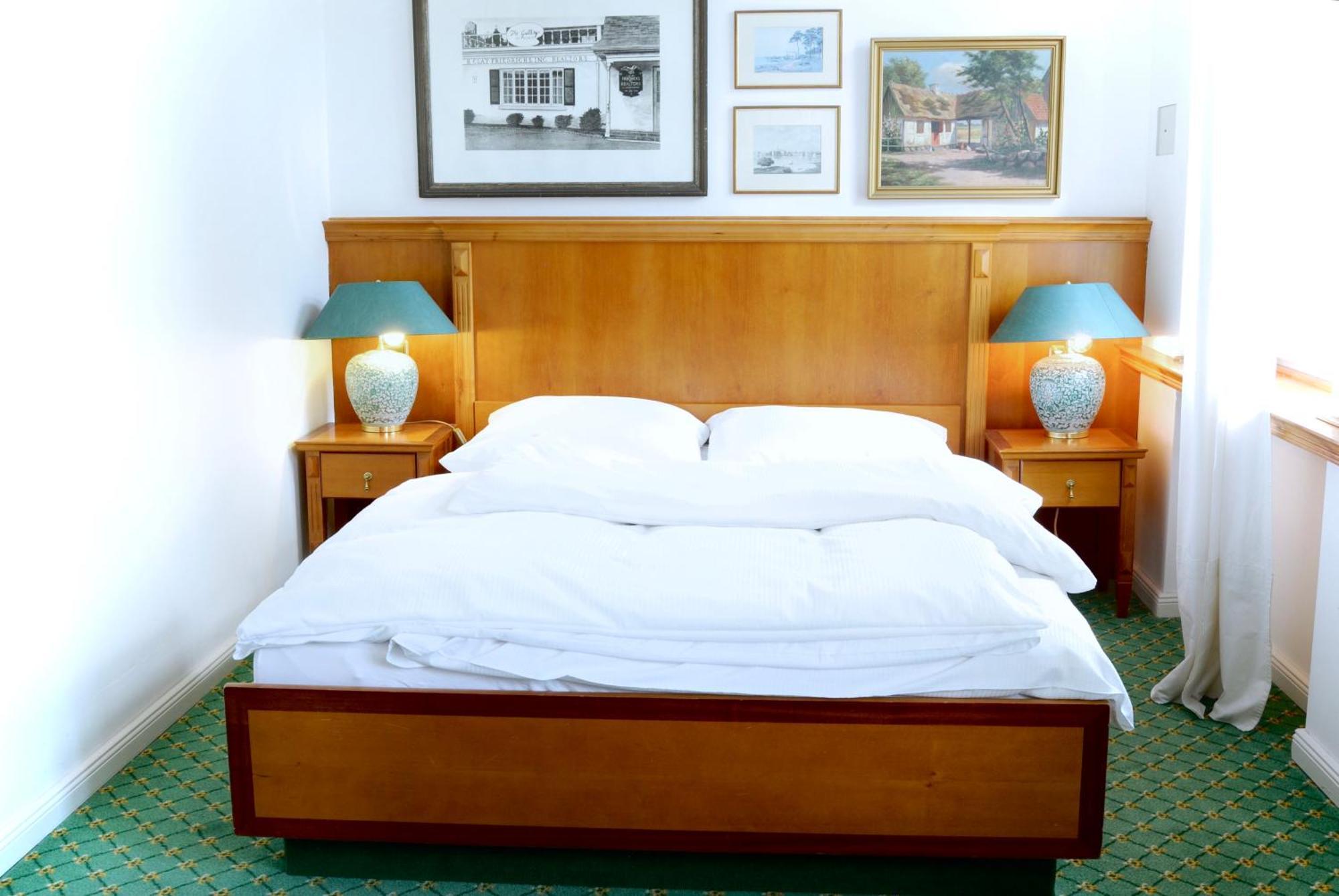 Double Room Private Bathroom